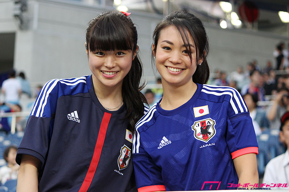 親善試合 日本代表vsキプロス代表戦の美女サポーターたち フットボールチャンネル