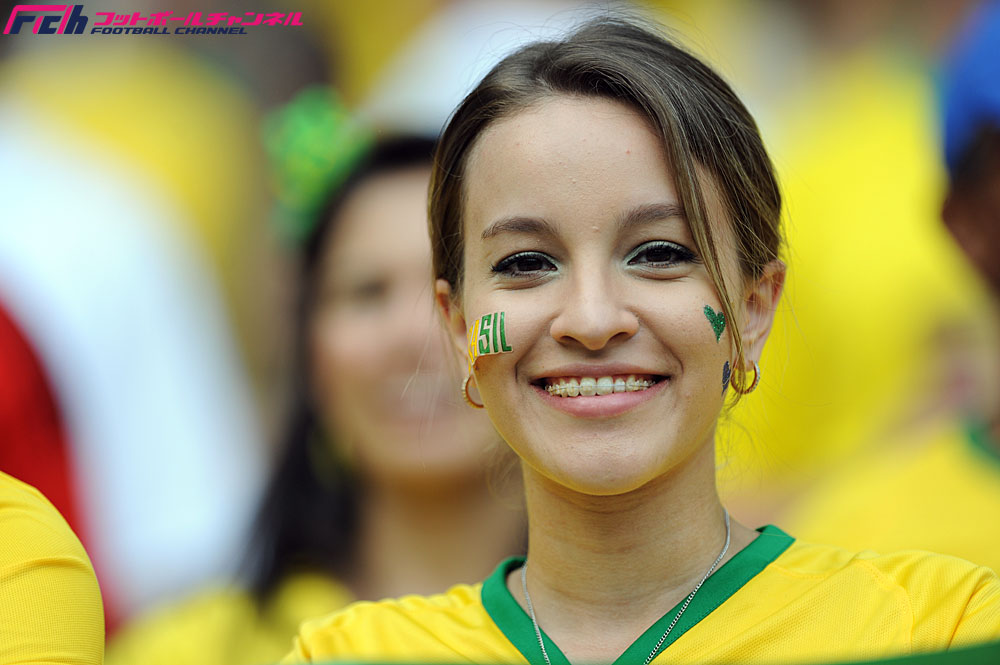 グループa メキシコ代表vsブラジル代表戦の美女サポーターたち フットボールチャンネル