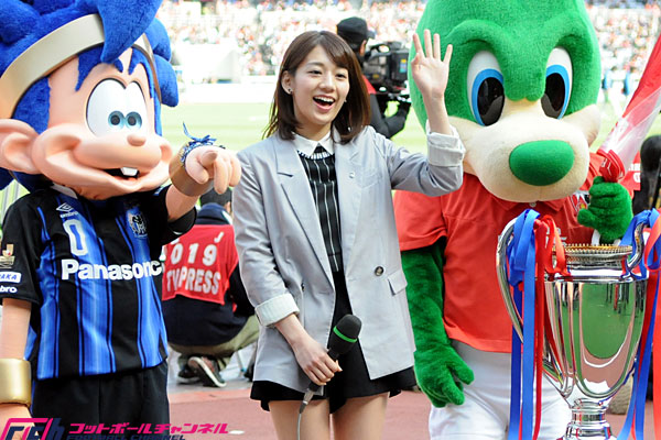 Jリーグ女子マネ佐藤美希さん 25日の横浜fmvs湘南に来場 フットボールチャンネル