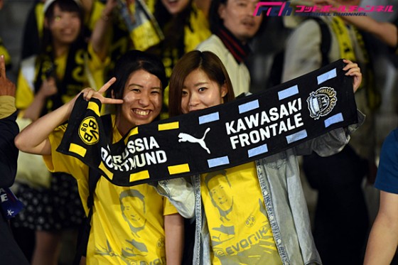 【写真で振り返る】香川＆丸岡が凱旋！　川崎Fと親善試合のドルトムント、日本のファンも熱狂