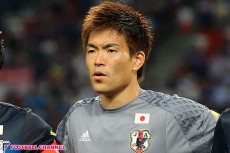 【現場記者の目】金崎が見せた“強さ”。3年間の海外で得た自信と変化。先輩・岡崎も認めた相乗効果