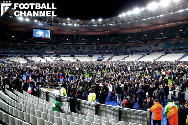 テロ事件後はじめてサンドニに戻ったフランス代表 Euro開催国が築くスタジアムの警備網 フットボールチャンネル