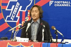 8月2日、記者会見で現役引退を発表した石川直宏
