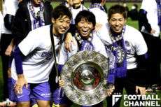広島では同い年の森崎和幸、浩司らと3度のリーグ制覇を経験した