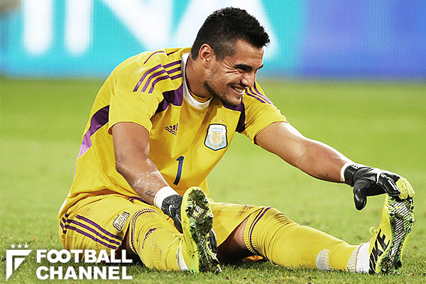 アルゼンチン代表に痛手…正守護神が右膝負傷で離脱。ロシアW杯も欠場へ