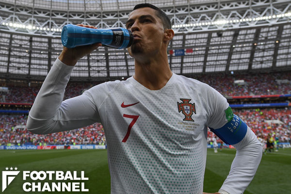 主審がc ロナウドのユニフォームを要求 はデマ Fifaが完全否定 ロシアw杯 フットボールチャンネル 主審がc ロナウドのユニフォームを要求 はデマ Fifaが完全否定 ロシアw杯 フットボールチャンネル