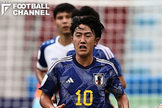 サッカーU-17日本代表で背番号10をつける佐藤龍之介