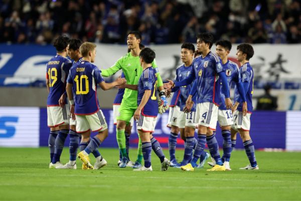 ミャンマー代表と戦うサッカー日本代表