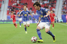 サッカー日本代表でプレーする伊東純也