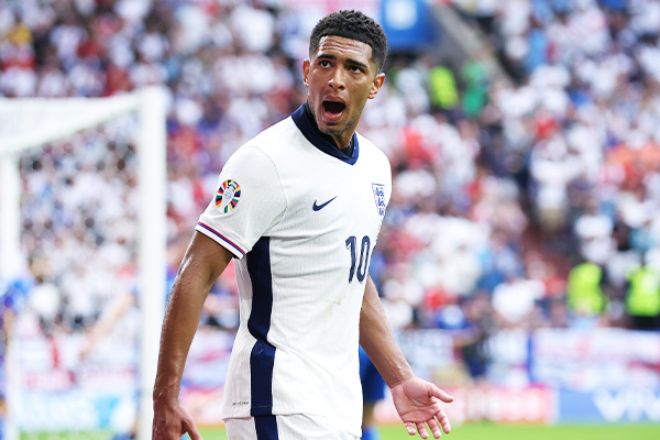 サッカーイングランド代表MFジュード・ベリンガム