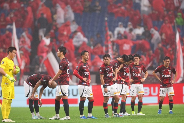 Jリーグを戦う浦和レッズ