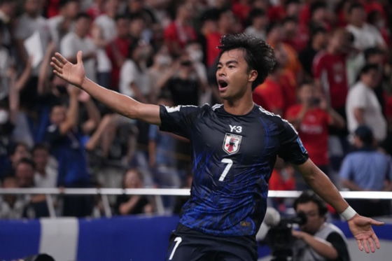サッカーMF三笘薫