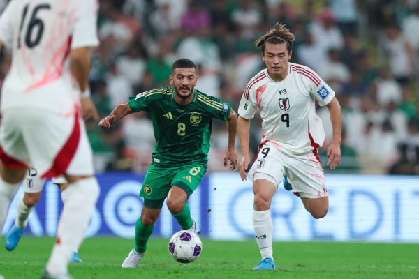 サッカー日本代表の上田綺世