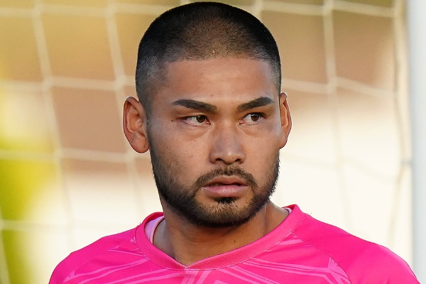 中村航輔