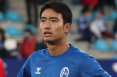 中井卓大