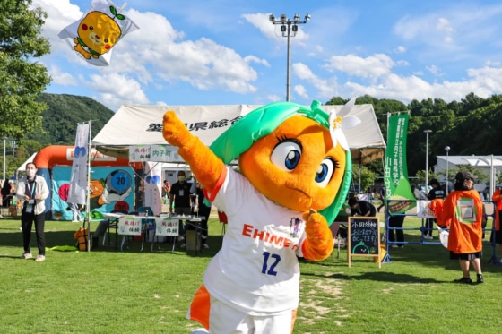 愛媛FCの本拠地・ニンジニアスタジアム