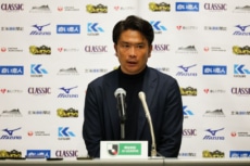 コンサドーレ 岩政大樹監督