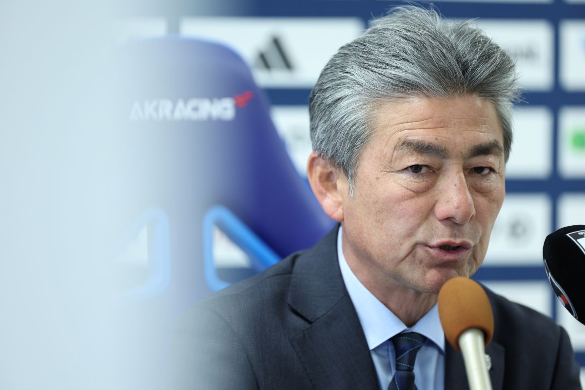 川崎フロンターレ　長谷部茂利監督