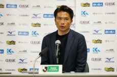 北海道コンサドーレ札幌 岩政大樹監督