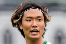 板倉滉