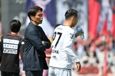 北海道コンサドーレ札幌・岩政大樹監督