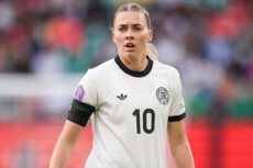 サッカードイツ女子代表で背番号10を背負うFWラウラ・フライガング