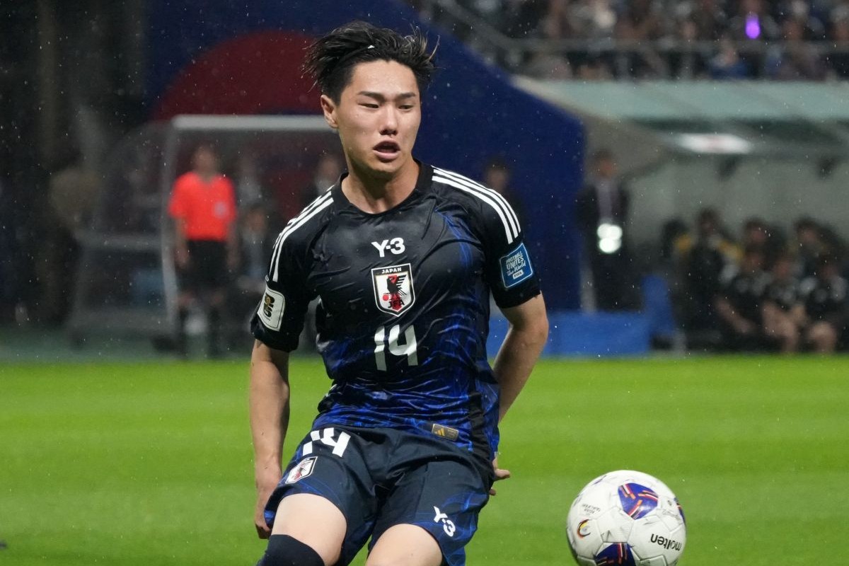 日本代表　三戸舜介