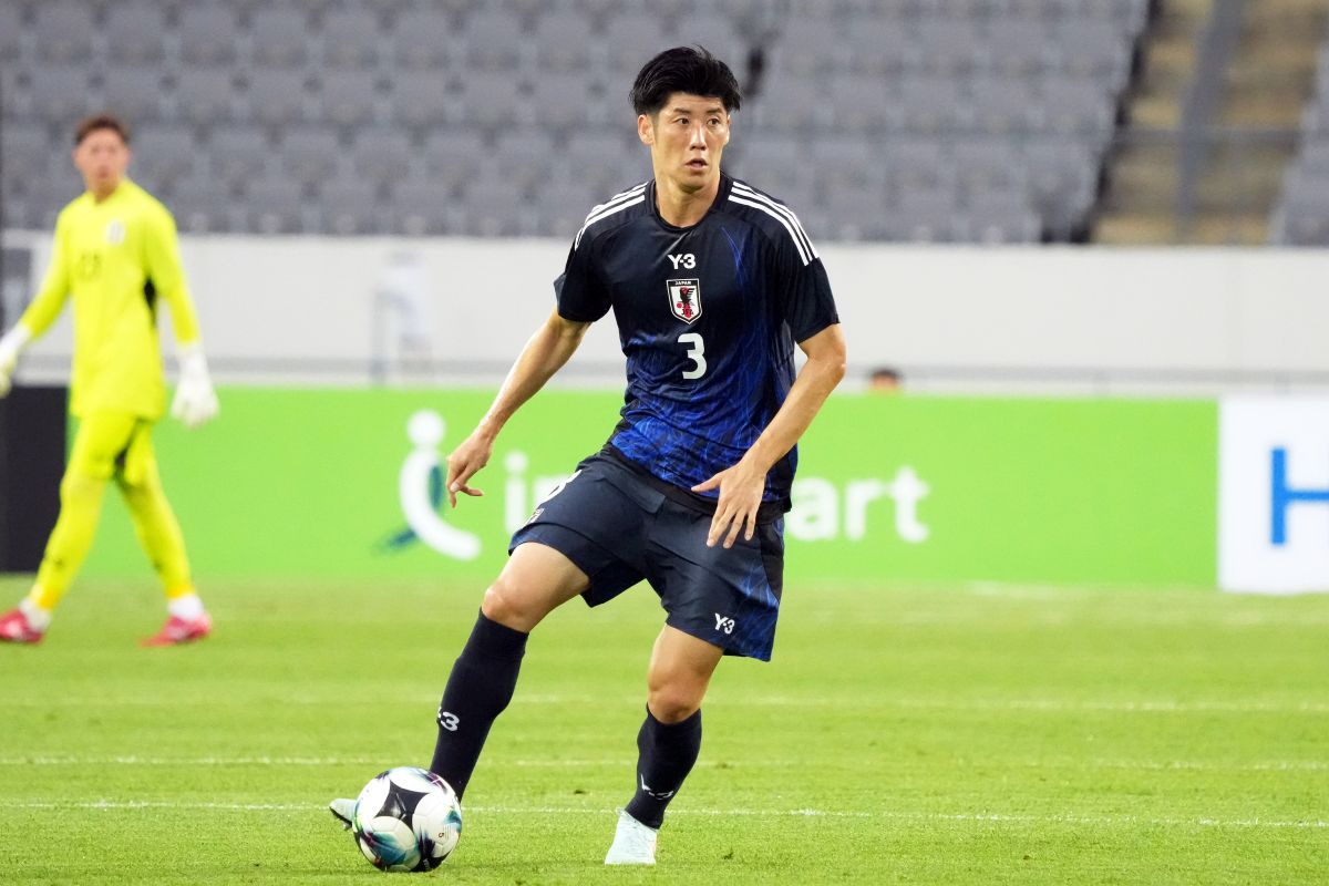 日本代表　荒木隼人