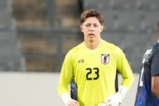 サッカー日本代表 ピサノ・アレックス幸冬堀尾