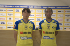 シントトロイデンのDF畑大雅とMF松澤海斗