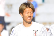小川航基