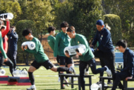 体幹トレーニングをする選手たち