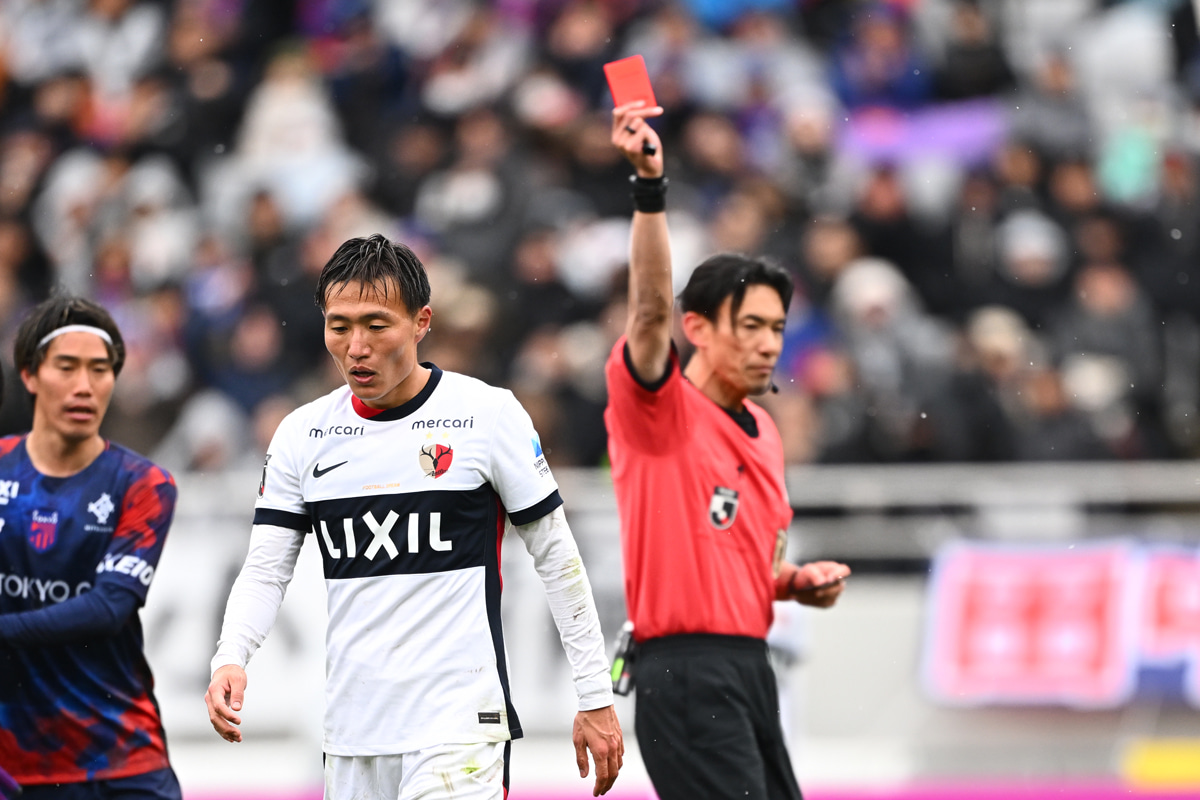 退場処分を受けた鹿島アントラーズMF三竿健斗