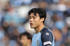 山﨑浩介