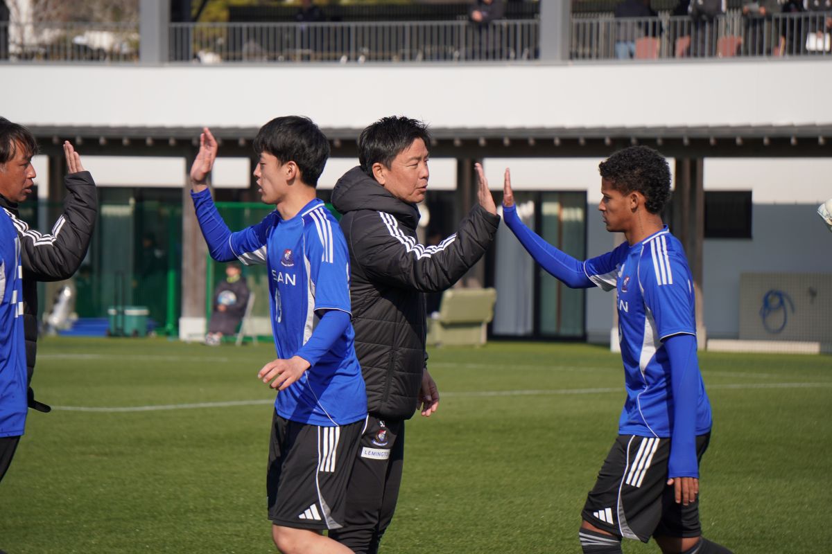 宮崎キャンプで横浜FCとのトレーニングマッチに臨む横浜F・マリノス