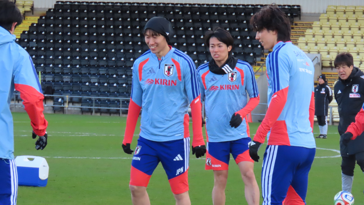 サッカー日本代表、中村敬斗、鎌田大地