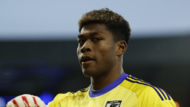 サッカー日本代表、鈴木彩艶