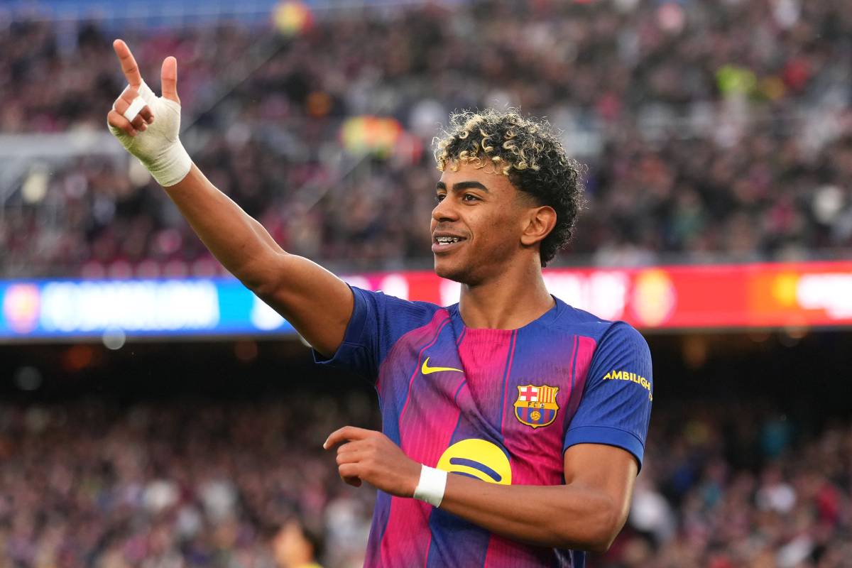 バルセロナの18歳FWラミン・ヤマルがラ・リーガ年間最優秀選手を受賞！ 16ゴール12アシストでリーグ2連覇に貢献