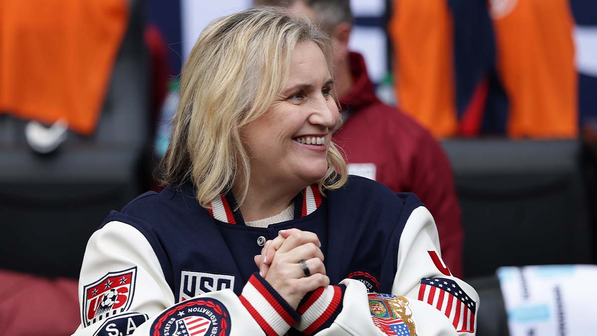 アメリカ合衆国女子代表のエマ・ヘイズ監督