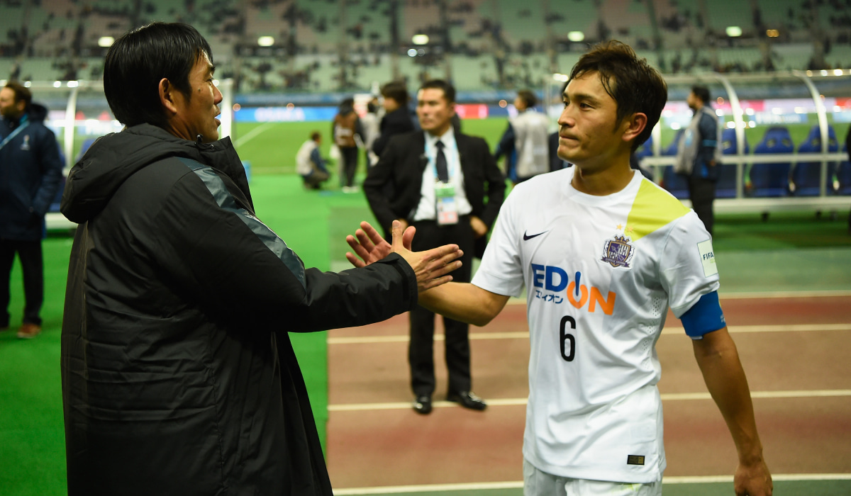 サンフレッチェ広島 青山敏弘と森保一監督 2015年12月13日