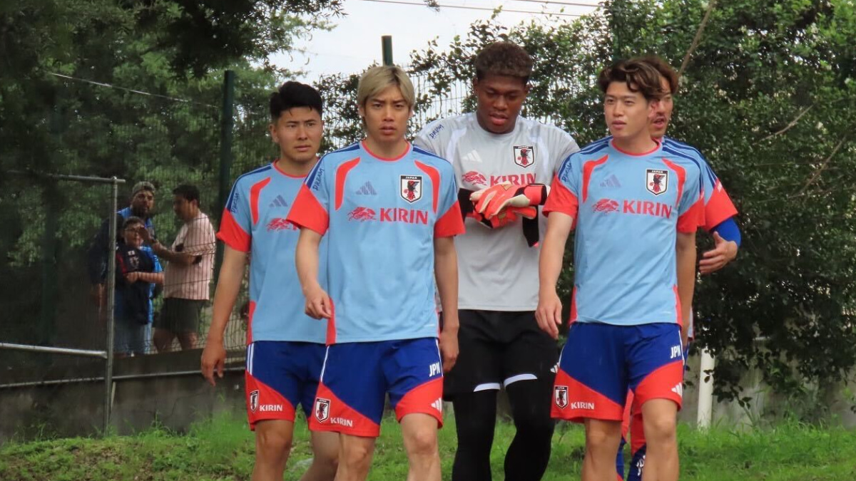 サッカー日本代表、鈴木淳之介&伊東純也&鈴木彩艶&鈴木唯人