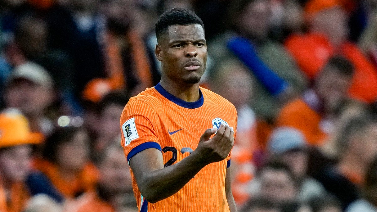 オランダ代表DFデンゼル・ドゥンフリース