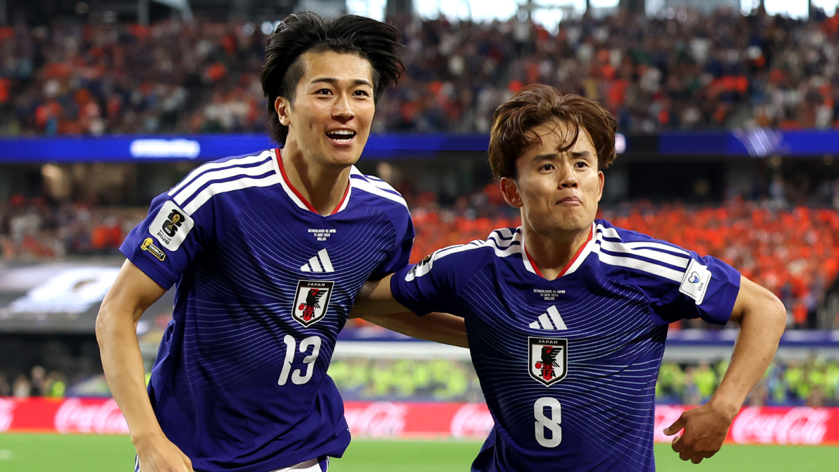 サッカー日本代表　中村敬斗