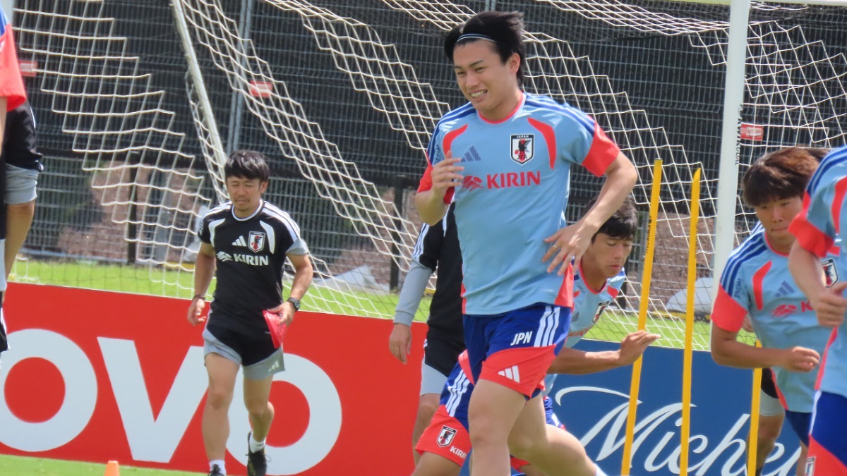サッカー日本代表 上田綺世