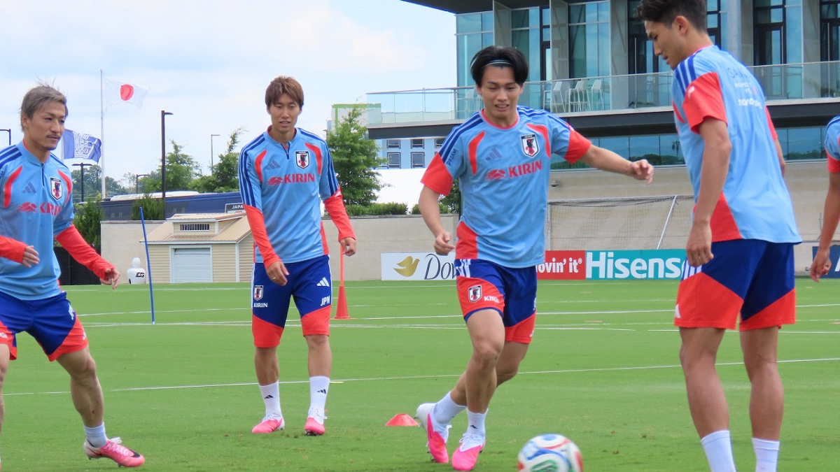 サッカー日本代表 上田綺世