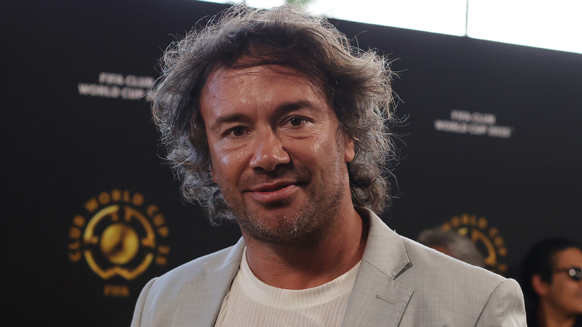 「巨額契約に縛られていただけ」 元ウルグアイ代表キャプテン、ビエルサ監督を痛烈批判「W杯にいるべき監督ではなかった」