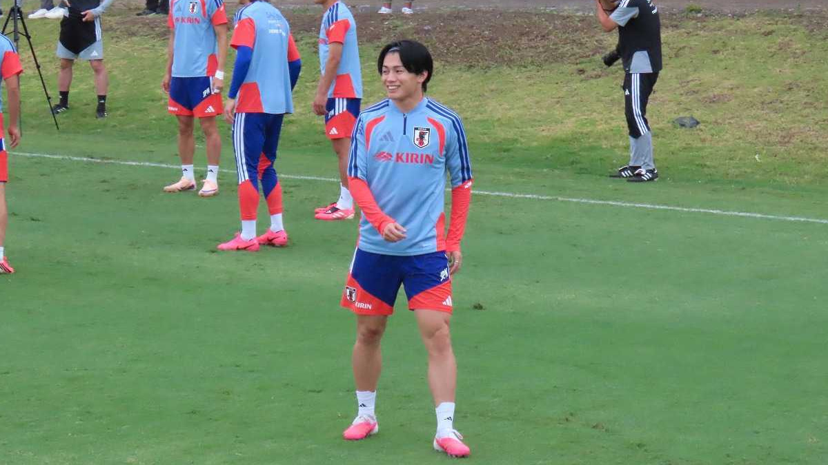 サッカー日本代表 上田綺世
