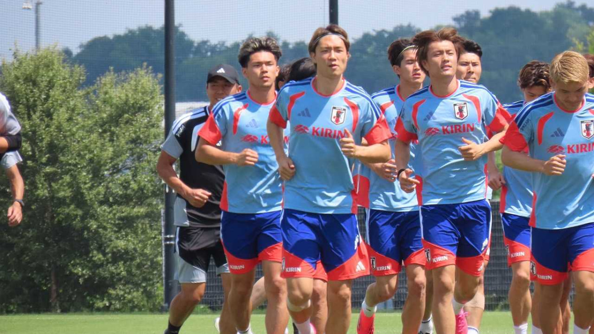 日本代表　ナッシュビルでのトレーニング　ウォームアップ
