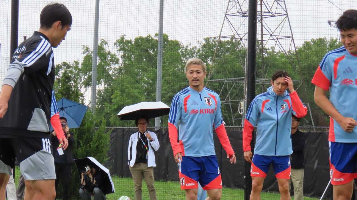W杯初戦前調整 日本代表 前田大然
