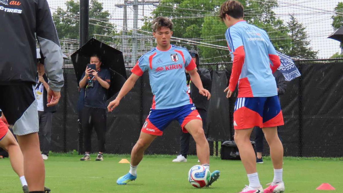 W杯初戦前調整 日本代表 塩貝健人